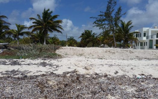 ID 105 Terreno frente al mar en Mahahual